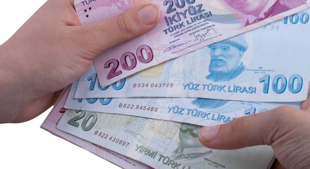 Üst düzey kamu çalışanlarının maaşları özel sektörü geçti: İşte en yüksek devlet memuru maaşları 13